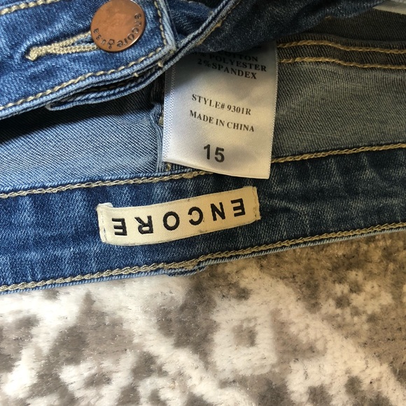 Encore distressed ankle jeans - Picture 5 of 5